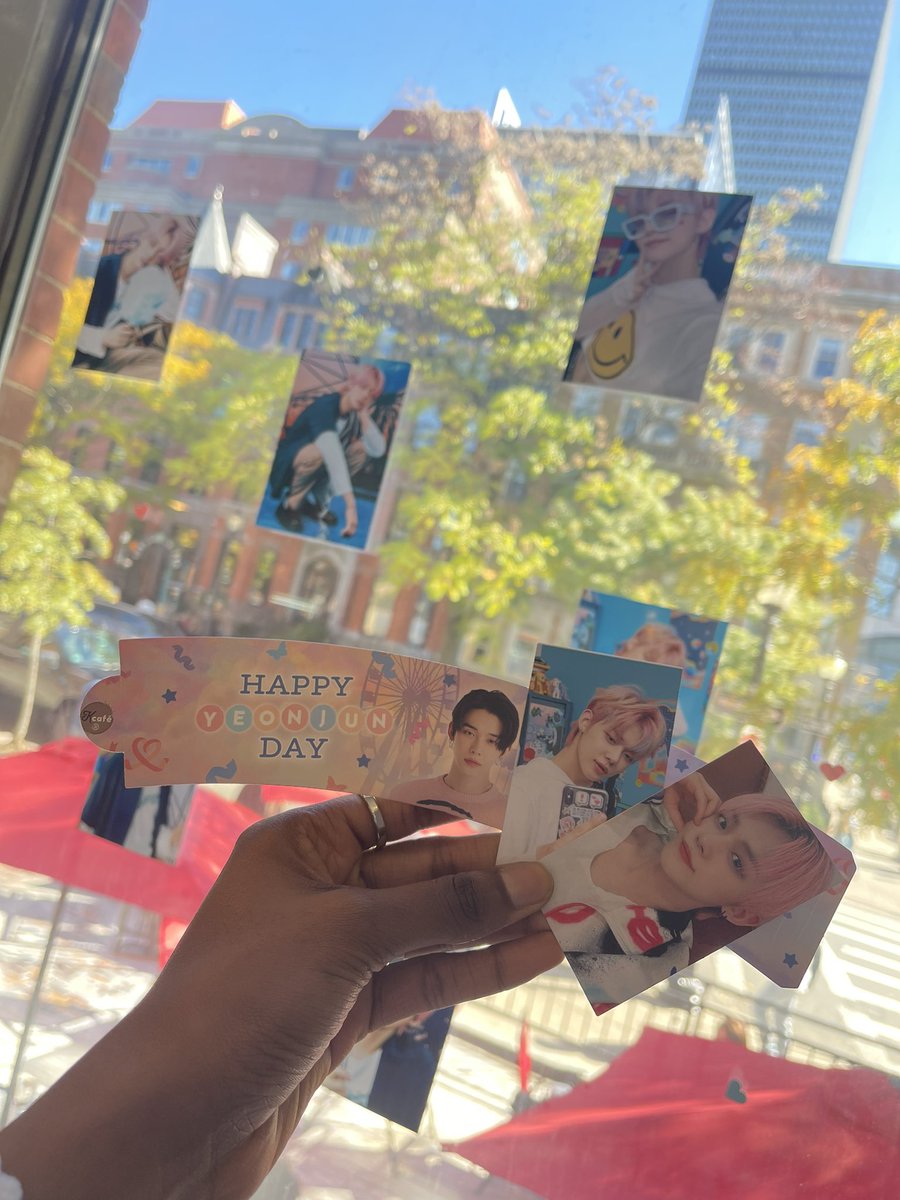 itsannacsf's tweet photo. at a txt yeonjun cupsleeve event hosted by @txt_boston ✨ https://t.co/qusjhuvMxF