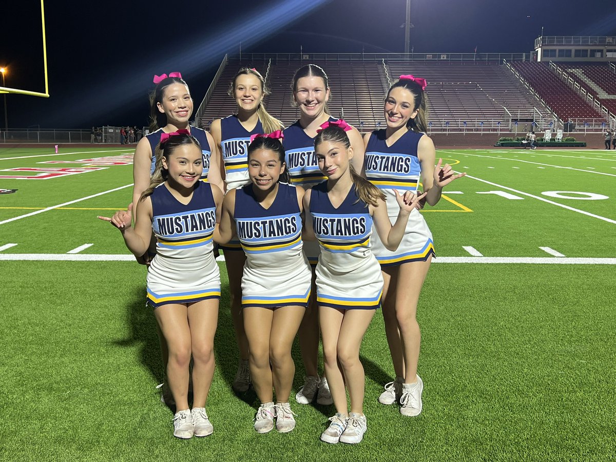 CassandraRRodr1's tweet photo. Last night’s WIN! 
So proud of you, Mustangs! 💙🏈💛
@mustangs2024 https://t.co/ypjtFBL09m