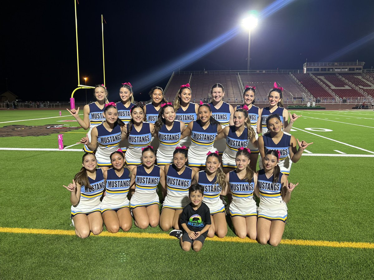 CassandraRRodr1's tweet photo. Last night’s WIN! 
So proud of you, Mustangs! 💙🏈💛
@mustangs2024 https://t.co/ypjtFBL09m