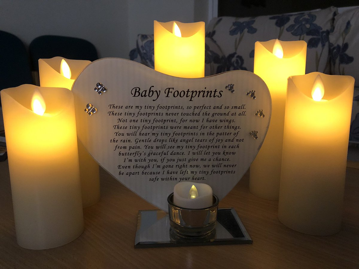 jo_colliver's tweet photo. @gloshospitals Neonatal Unit #Waveoflight2022 For all the families who hold their babies in their hearts and not their arms - we remember ❤️ https://t.co/q1J7mcOCU6