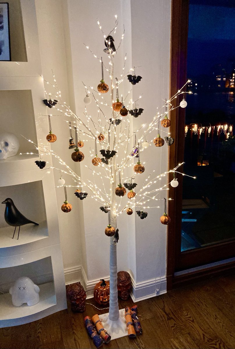 Dawn Neesom tweet media