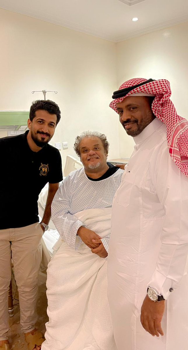 سلامات لإخينا الأستاذ عادل باحشوان نسأل الله أن يمن عليه بالشفاء العاجل ويجمع له بين الأجر والعافية