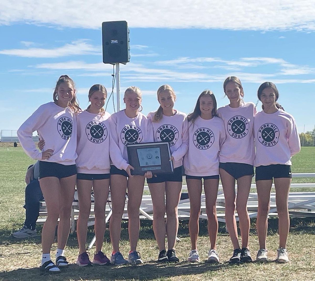 PHS Girls XC tweet media