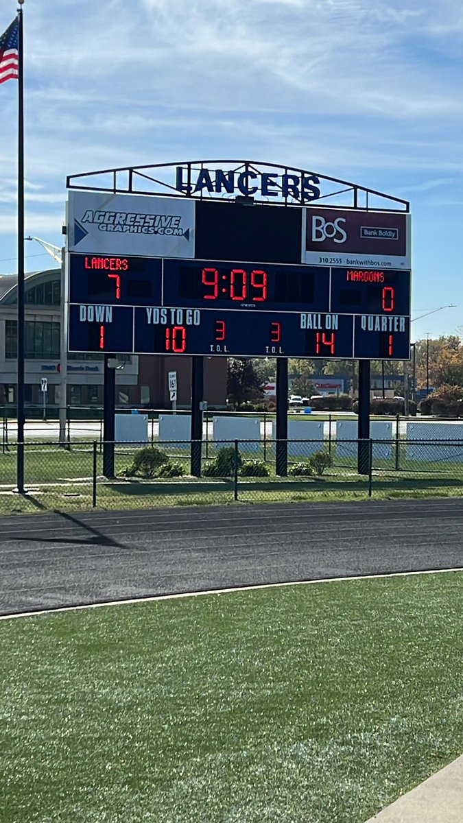 TD run by #2 Curiton and PAT by #98 Parker puts <a href="/BELancerFB/">LANCER FOOTBALL</a> up 7-0 with 9:09 remaining in the 1Q