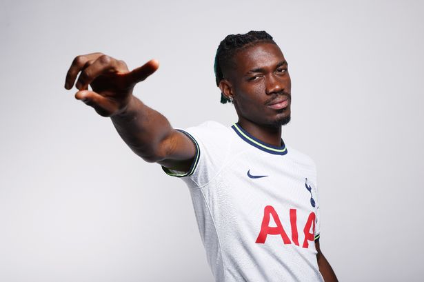 bridagul's tweet photo. Pure and simple recipe to follow to get the best out of @SpursOfficial
Ingredients
3-5-2 (Main ingredient)
Season with what ever you like but @Yves_Bissouma has to be in the midfield.
#COYS
#THFC
#Spurs
#ThreeFiveTwo https://t.co/F5Ee28yn66