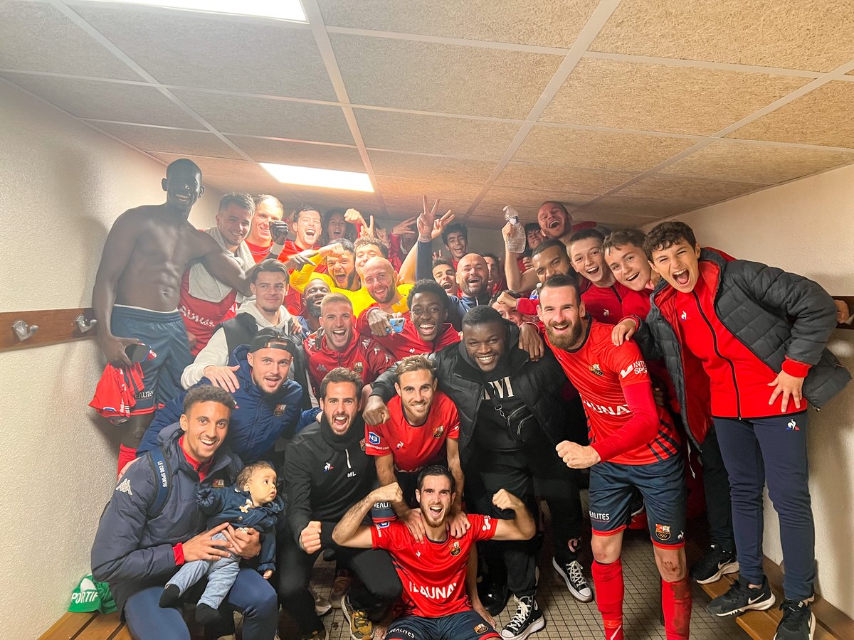OCCessonFoot's tweet photo. [NATIONAL 3] 

📸 Qui dit victoire, dit 𝙥𝙝𝙤𝙩𝙤 𝙙’𝙚́𝙦𝙪𝙞𝙥𝙚 !

#TeamOCC https://t.co/4YN3rYXZov