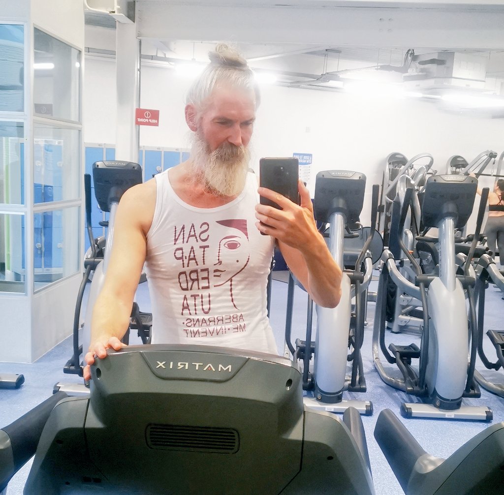 joncampling's tweet photo. Fab 3k #GymSing today ๐คญ๐๐ค๐ค
3k x 3 songs plus a shed load of mindless CHAT!!! Lol
Calf's are KILLING ME NOW THO ๐๐๐ https://t.co/92bwp8UJRE