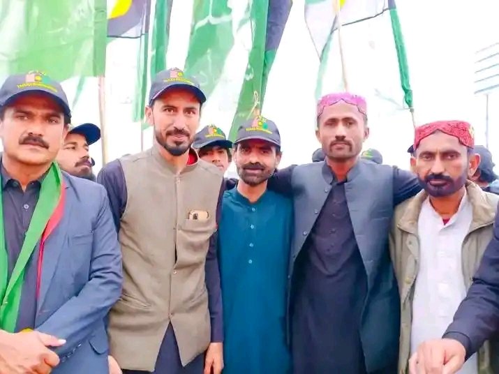 saffar_nadeem's tweet photo. 𝑾𝒊𝒔𝒉𝒊𝒏𝒈 𝒀𝒐𝒖 Happey Birthdey  @naveed_pyo 
&amp; Saleem ullha birohi https://t.co/Nk7XgVoXuD
