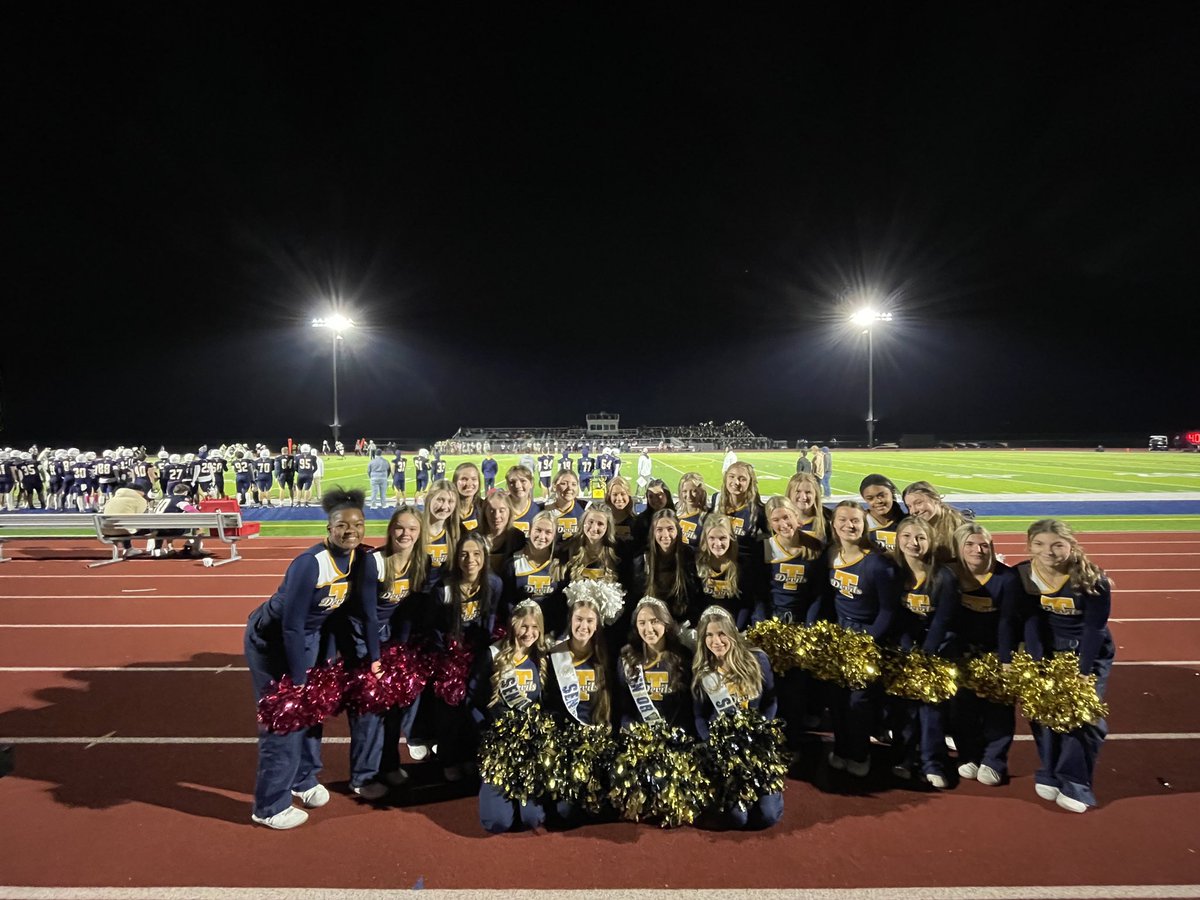 tallmadge_cheer's tweet photo. At the senior night game, we cheered together as a whole team and showered our senior football cheerleaders with some extra love! 💙👑🤍📣🏈✨💐 https://t.co/jpVcmJlrJJ