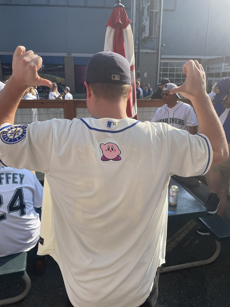 Joe_Fann's tweet photo. Elite jersey https://t.co/IsEhb7fnRk