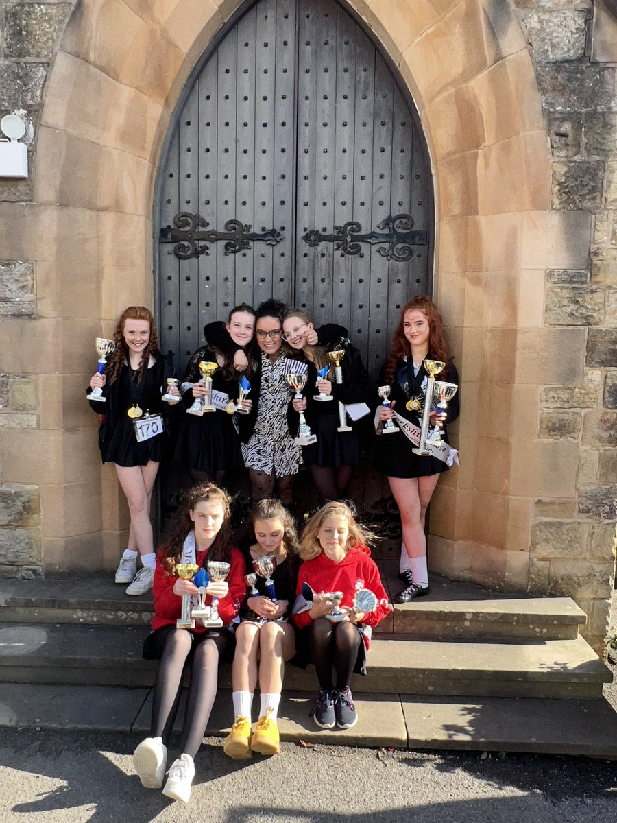 StAelreds's tweet photo. What a day! Huge success as hard work always pays off 💚🏆💪🏼💞🥹 #Yorkshire #irishdance #Competition #feis https://t.co/6jRd8AFyAS