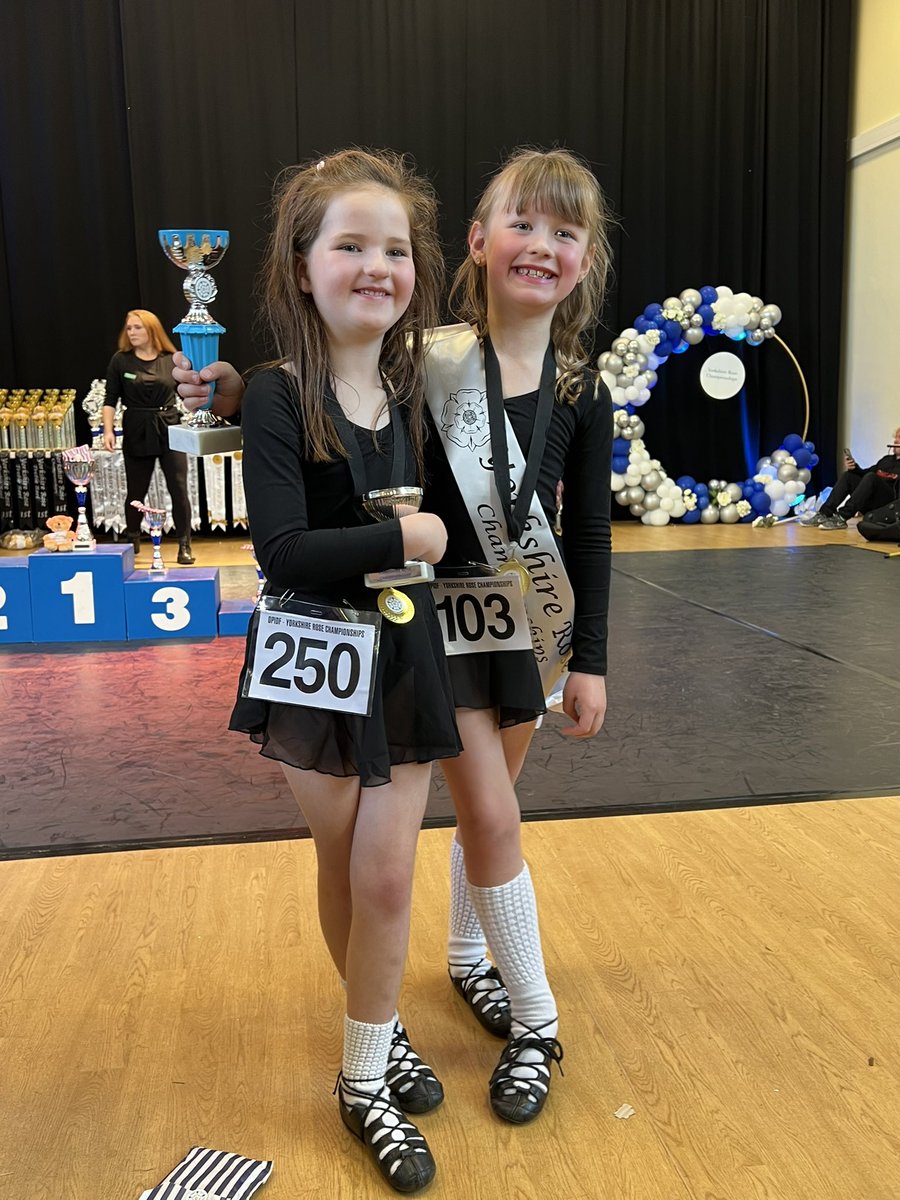 StAelreds's tweet photo. What a day! Huge success as hard work always pays off 💚🏆💪🏼💞🥹 #Yorkshire #irishdance #Competition #feis https://t.co/6jRd8AFyAS