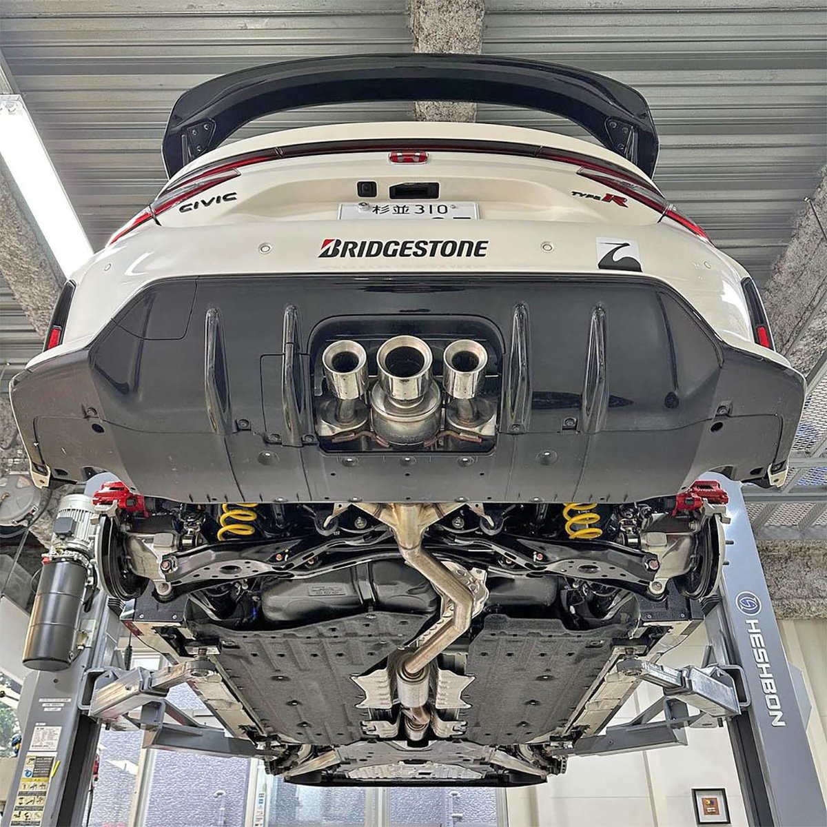 CivicX_com's tweet photo. FL5 Civic Type R Underbody, Suspension, Exhaust and Brakes Photos https://t.co/iY1qQ41O8c https://t.co/30ArWmM4sG