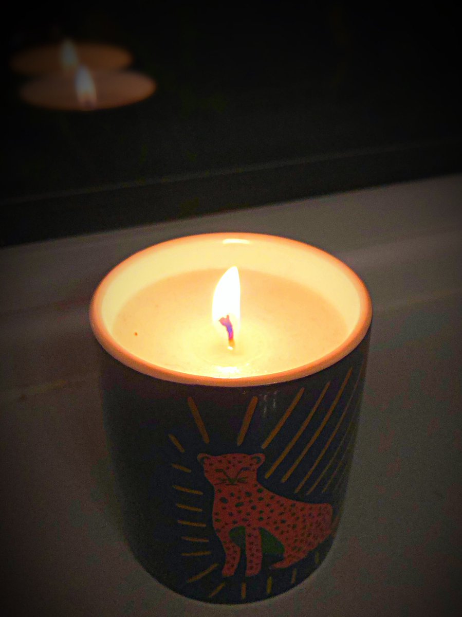 This candle is for all of us who have had more pregnancies than we now have children to hold 🕯 #BabyLossAwarenessWeek #WaveOfLight #NeverForgotten #BLAW2022 #BLAW @SandsUK @Chfieldsands @BLA_Campaign @royalhospital @INTWAVEOFLIGHT #babylossawarenessweek2022