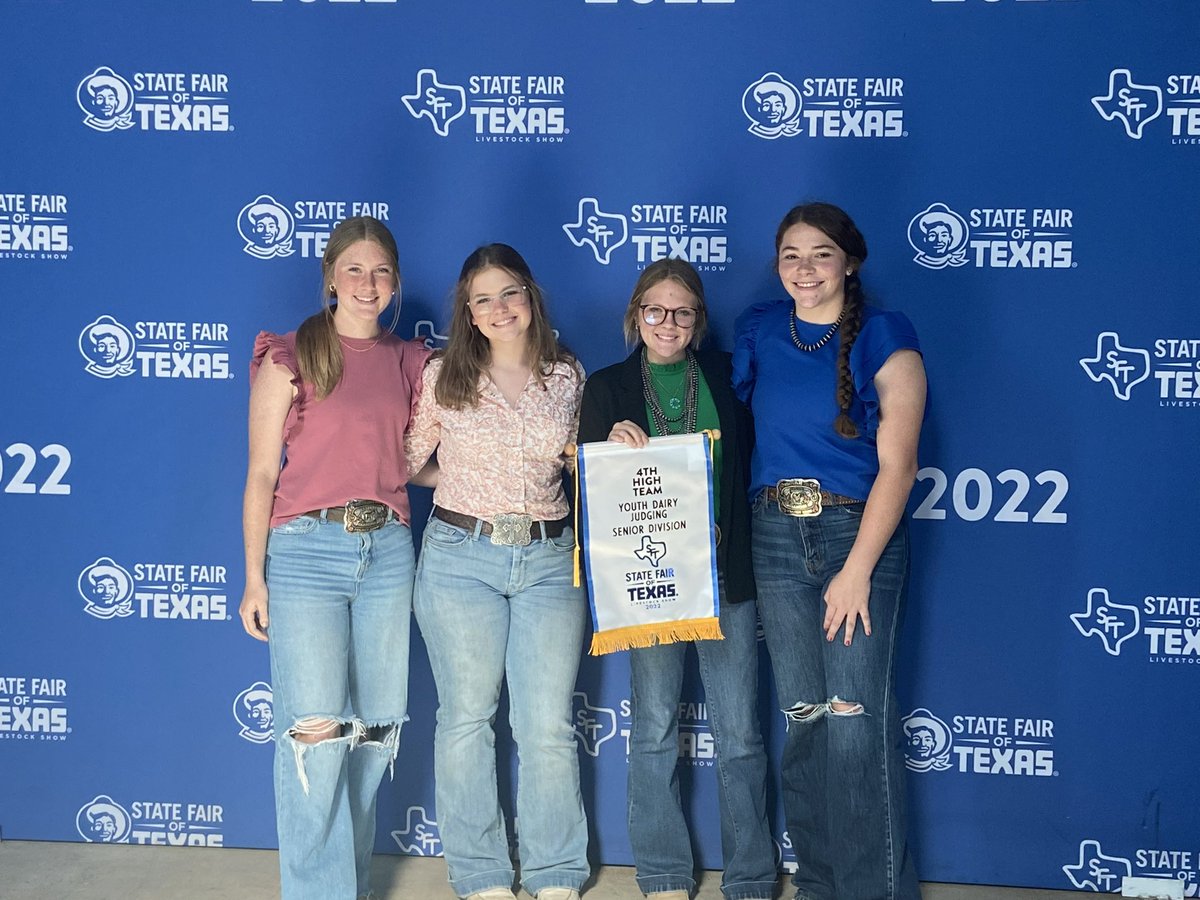 Hempstead_HS's tweet photo. Way to go! Our Dairy Judging team got 4th place at the State Fair. #levelUPHHS https://t.co/1lZNhlcwg2