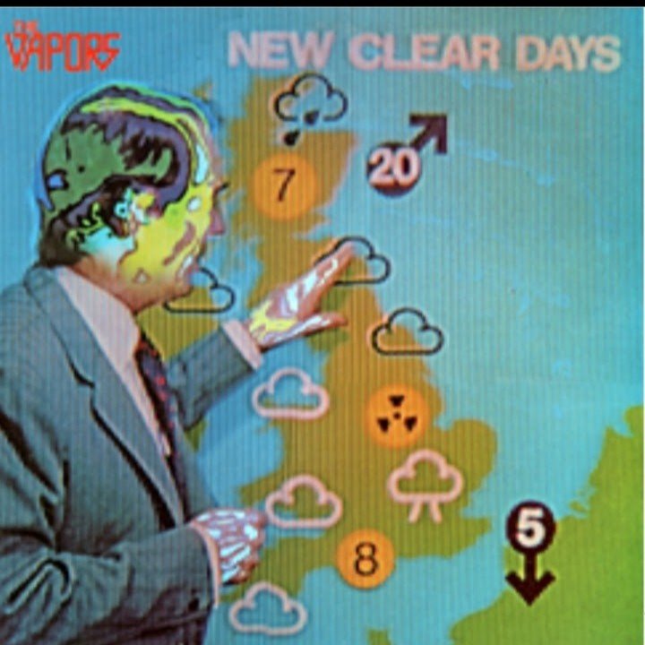 KinnockThe's tweet photo. @lLisa_Peggy @troutman831 🤔 Good call 👍 Weather is going to be very changeable ☔️ #TakeAnUmbrella https://t.co/thO4VltZ4z