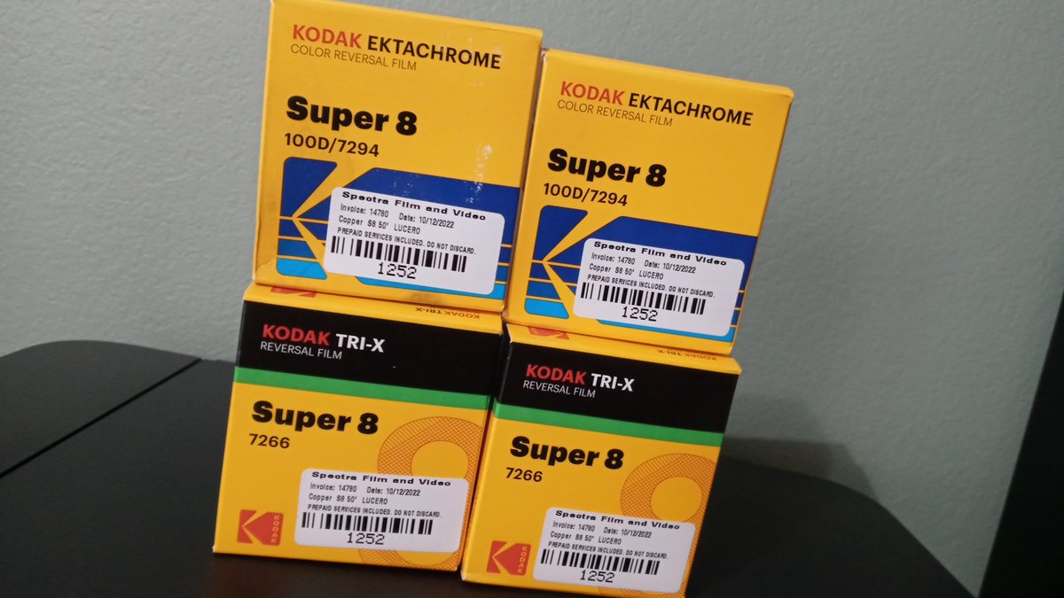 warehouse9ltd's tweet photo. #FILMRULES! I'm going to shoot some fall colors! #W9films @kodak_shootfilm #FilmTwitter https://t.co/mk4iYOhHME