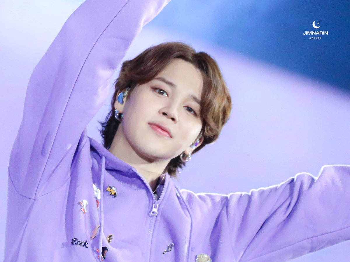 JIMNARIN's tweet photo. [HD] 221015 
Yet To Come in Busan

보고 또 봐도 보고싶은 💜🫶🏻

#지민 #JIMIN #BTS @BTS_twt https://t.co/BRS9Y9MVAp