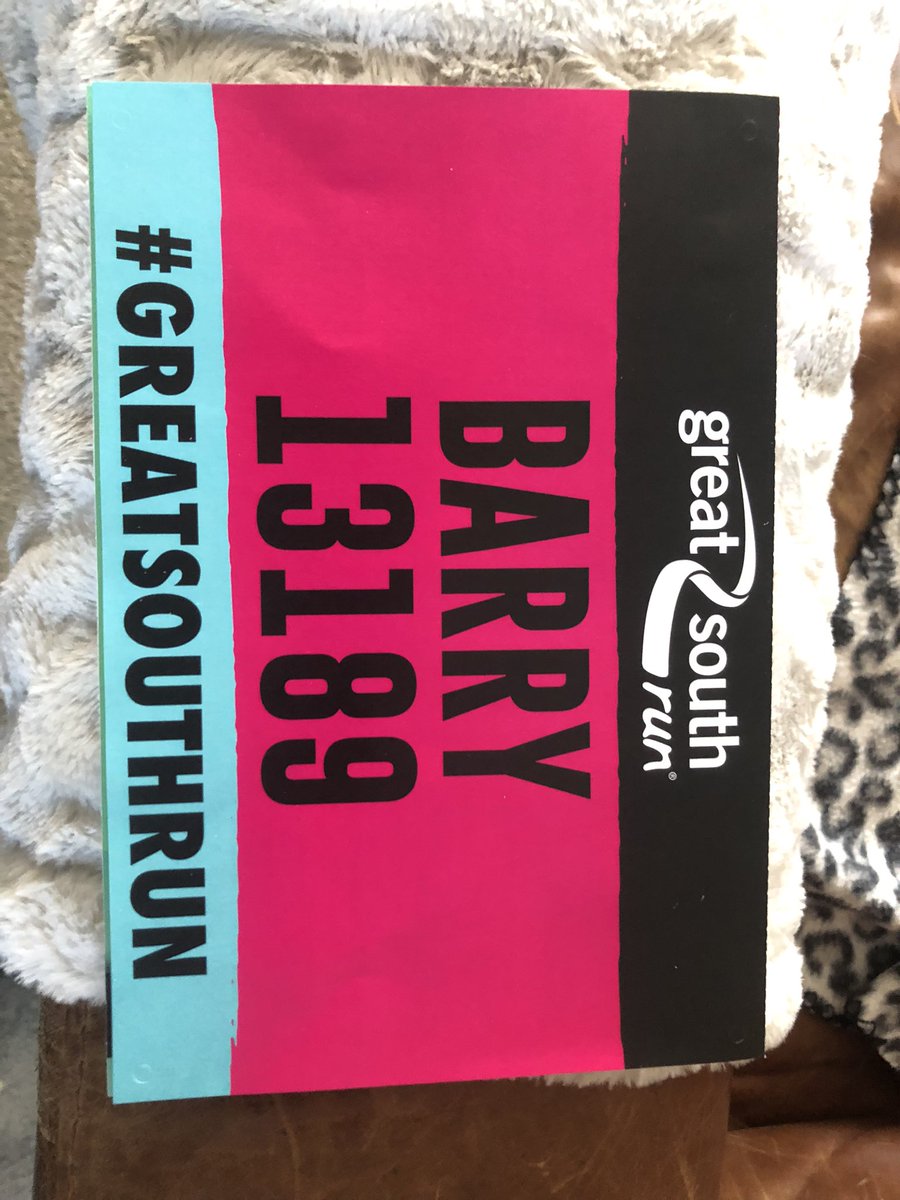 bazzabx2's tweet photo. As ready as I can be for tomorrow!!!! #GreatSouthRun with a team of 7. My final Challenge Bazza event. Raised £3500 for @OsborneSchool keep donating at https://t.co/C4FLh7pqV4 Let’s gooooo https://t.co/k88Nl0yF7r