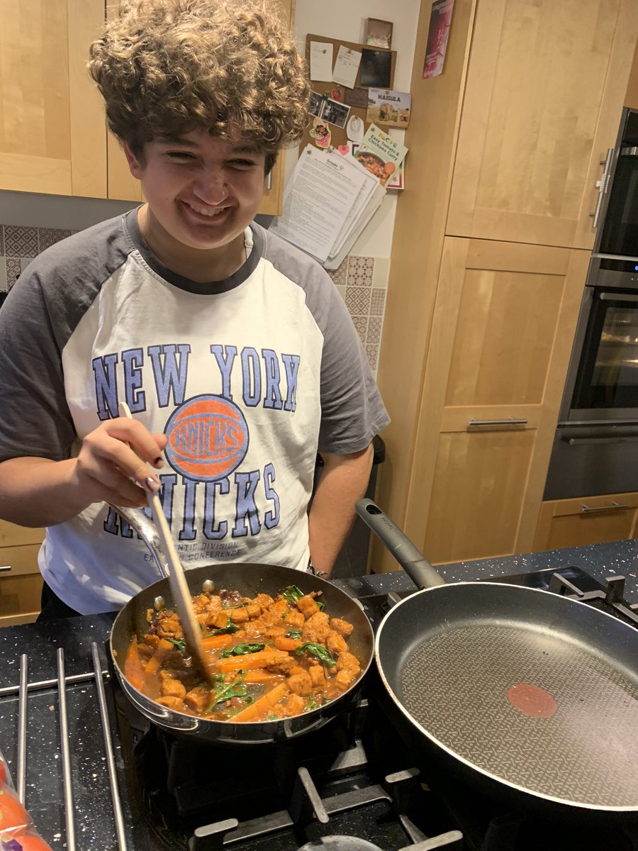 Franxcaddy's tweet photo. When someone’s had Korean BBQ at a WSJ camp and she had to cook it again at home 🍜 #uk25wsj #DreamWild #drawyourdream @Northantsjambo @UKContingent https://t.co/UxaZ8ZYp2s