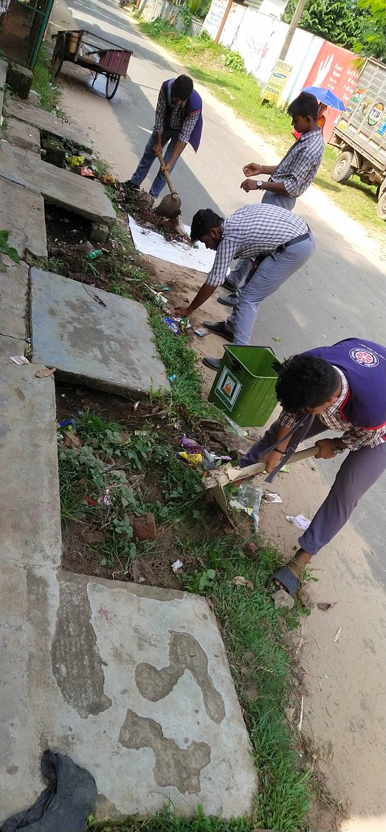 nss_mdhs's tweet photo. Clean India 2.0 programme by NSS Volunteers of MDHSS NSS unit https://t.co/6Wn6X5ClHS