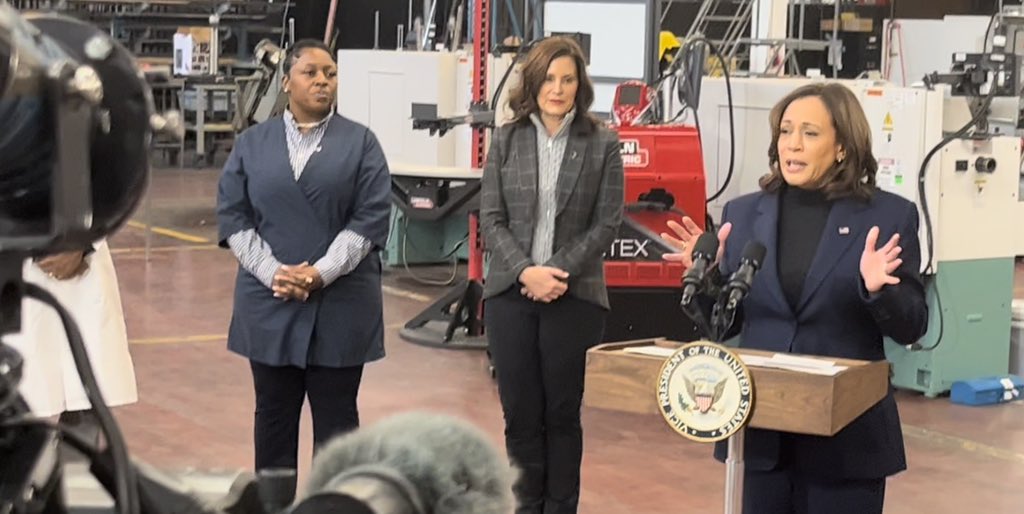 <a href="/VP/">Vice President JD Vance</a> “Our youth is so important to us. And I believe that we have a student reporter here with us today. So Dakota?  Watchyou got?”

<a href="/HendrenDakota/">Dakota☆</a> was given the ONLY question from the press pool!
<a href="/ReportingLabs/">PBS News Student Reporting Labs</a> <a href="/WOAKTV/">WOAK-TV RO Schools</a> <a href="/royaloakschools/">Royal Oak Schools</a>