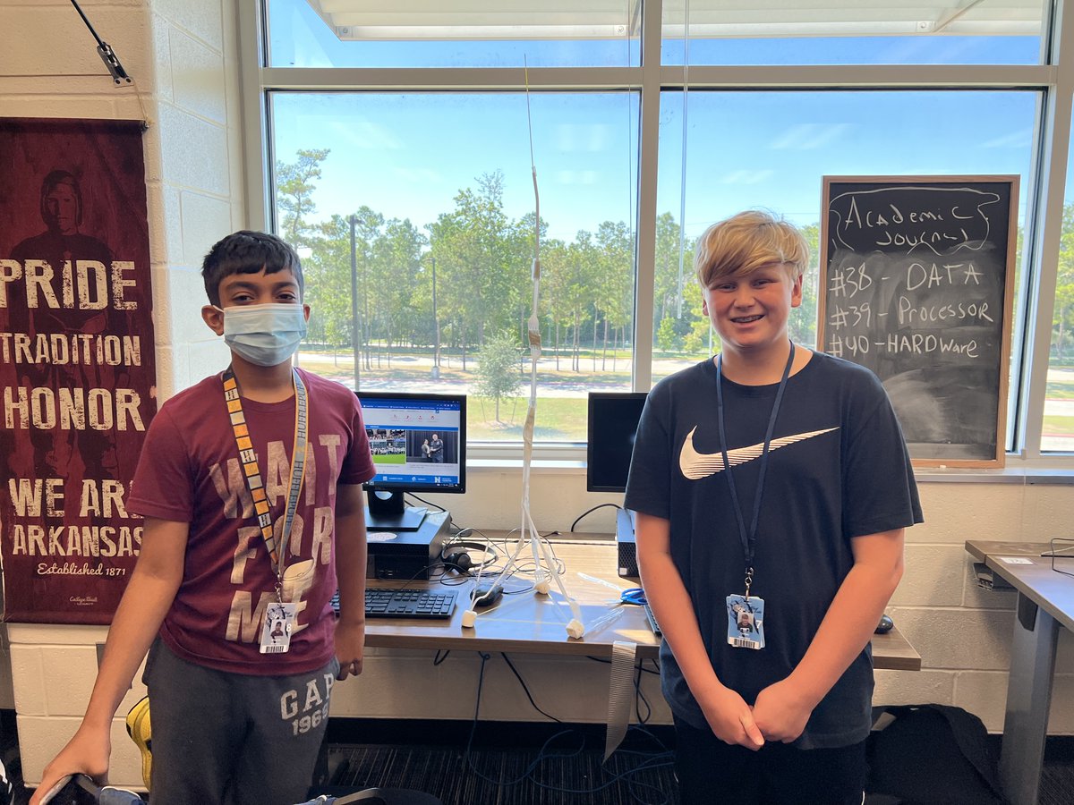 Wells3rd_WLMS's tweet image. Winners of the Structural Engineering Bits and Pieces Tower Challenge!!  @MarvelousDnice @kellycoxWLMS @WLMS_Journalism