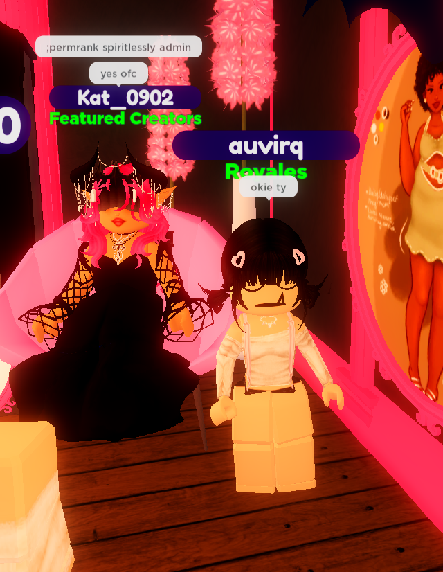 auvirq's tweet photo. @RHTCEvents #royalehigh some people i met a royalecon!! + comic https://t.co/1rA6FlTkb9