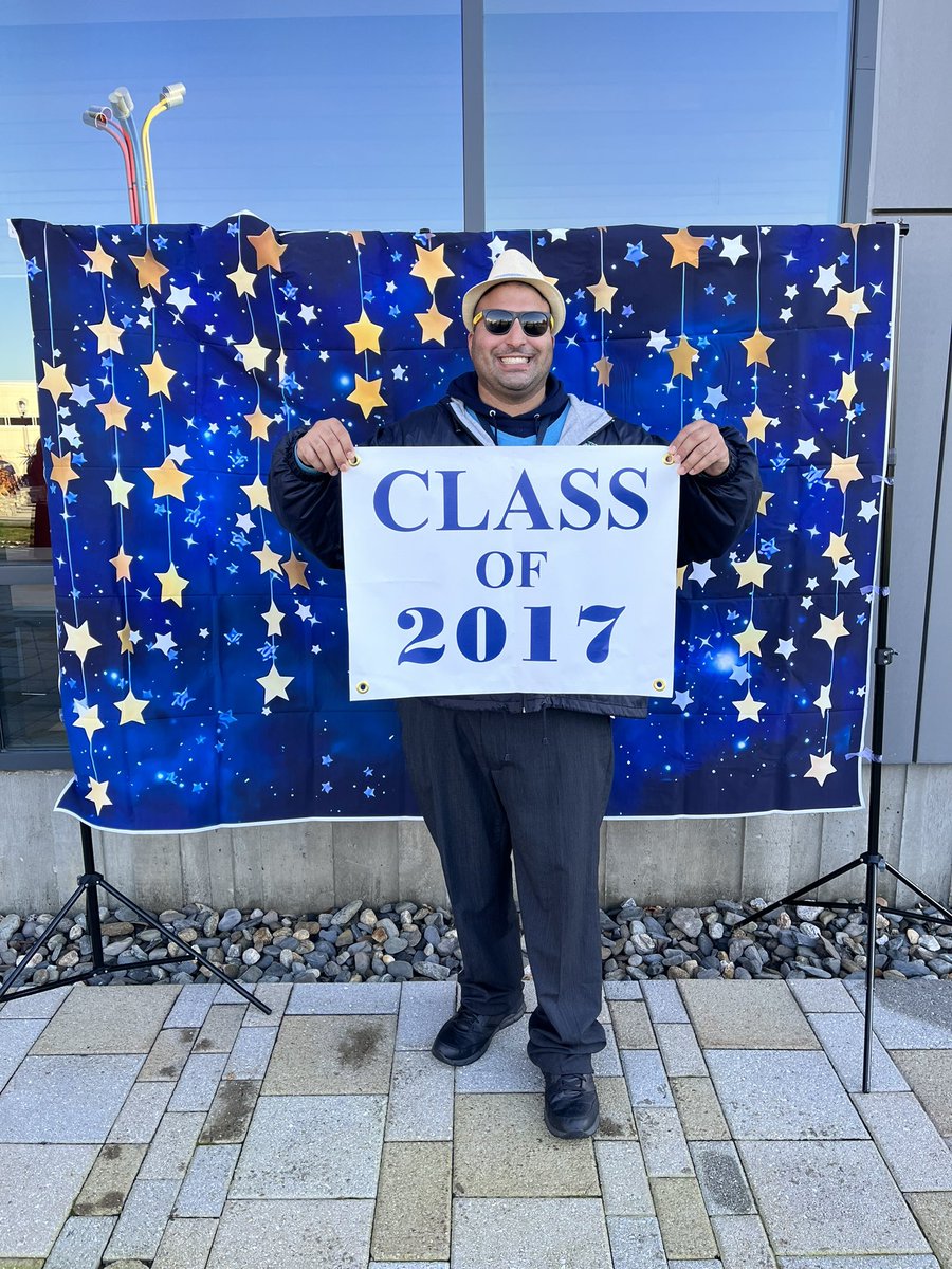 airhasiescardo's tweet photo. Thank You God for allowing me to do an Double Masters Degree! Can’t believe this evening was my Five Year Reunion since I have become an @SNHUalumni! Next Stop PHD. Maybe MBA and Or MPA! Go @SNHU and @SNHUalumni Go! #GoPenmen #SNHUAlumni #PenmenPride #SNHUAlumni https://t.co/Jmno03xSxJ