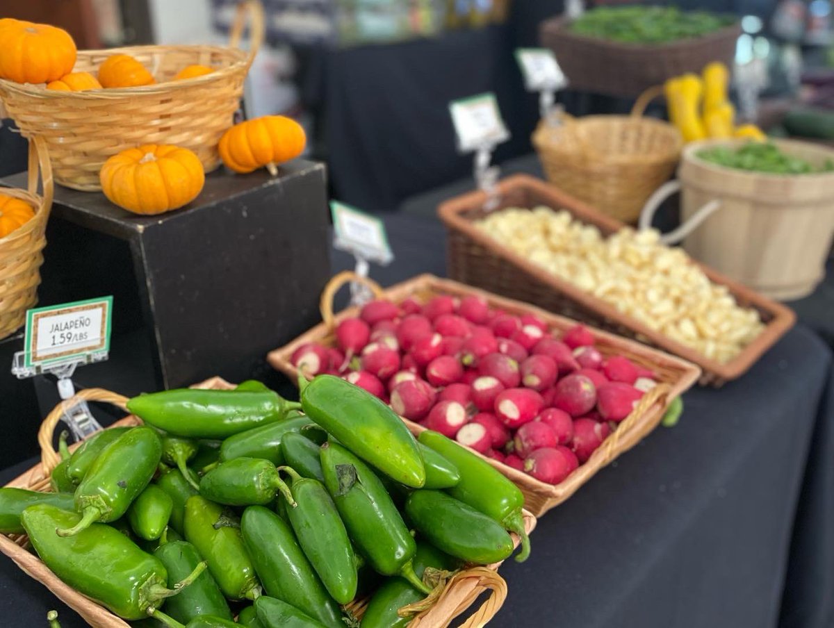 We had so much fun with you at the Farmers Market today, #Lopes ! 

We hope you did too 👩‍🌾 💜🤘🌽

.

Follow us to keep up to date on when the next one arrives #LopesUp #GCU