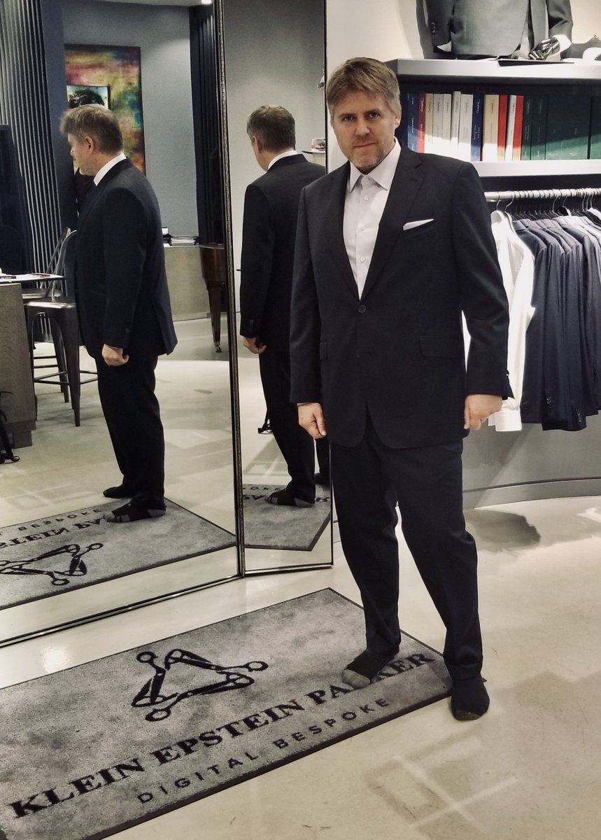 Matt Oswalt (@MattOswaltVA) on Twitter photo 2022-10-15 21:37:56 first new suit in years. I challenged @KEPRebels to make a suit I can wear to The Ivy for lunch and Arby's for dinner. A suit for sipping Dom Perignon while lounging in a bean bag chair. A suit that says yes, this guy fucks and has a season pass to Six Flags They passed the test first new suit in years. I challenged @KEPRebels to make a suit I can wear to The Ivy for lunch and Arby's for dinner. A suit for sipping Dom Perignon while lounging in a bean bag chair. A suit that says yes, this guy fucks and has a season pass to Six Flags They passed the test