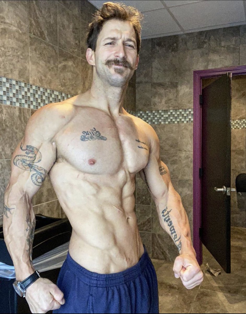 nicholasryder69's tweet photo. Haven’t been contacted in 3 yrs so This will be my last post as I am retiring from adult films ❤️ https://t.co/UpqTLd3gFl