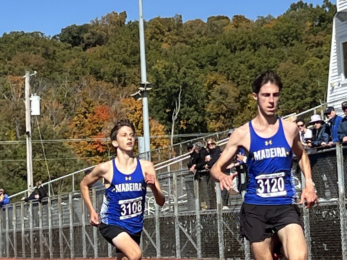 KenjiMatsudo's tweet image. Junior Ryan Ashton giving his very best back home in Madeira! Great meet for the Stangs! @MadeiraXCTrack