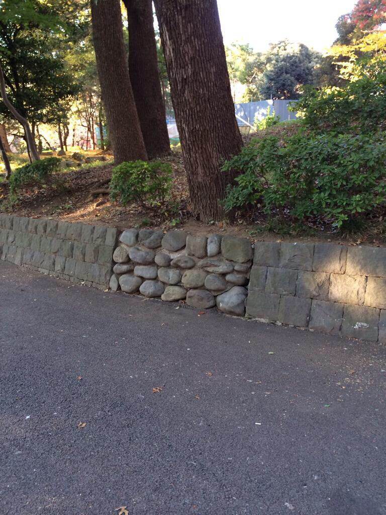 LoveRetroBTW's tweet photo. If video games have taught me anything https://t.co/5qSF9aSyGH