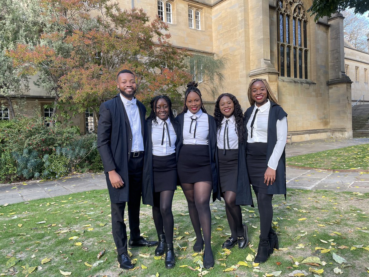 daisydoisy's tweet photo. If you needed inspiration to apply to Oxford, here it is. Five Malawians at the University of Oxford studying for their masters💜🇲🇼 https://t.co/Ut0wAyJZjE