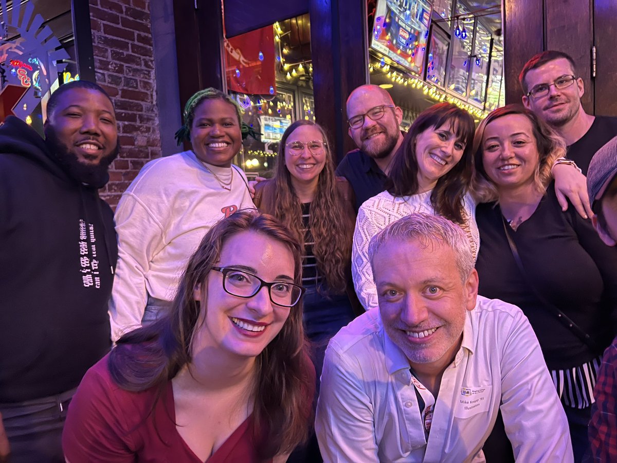 TrevorYoungAnim's tweet photo. Lil Blue Sky alum reunion at #lightboxexpo2022 https://t.co/f92nqvU9wb