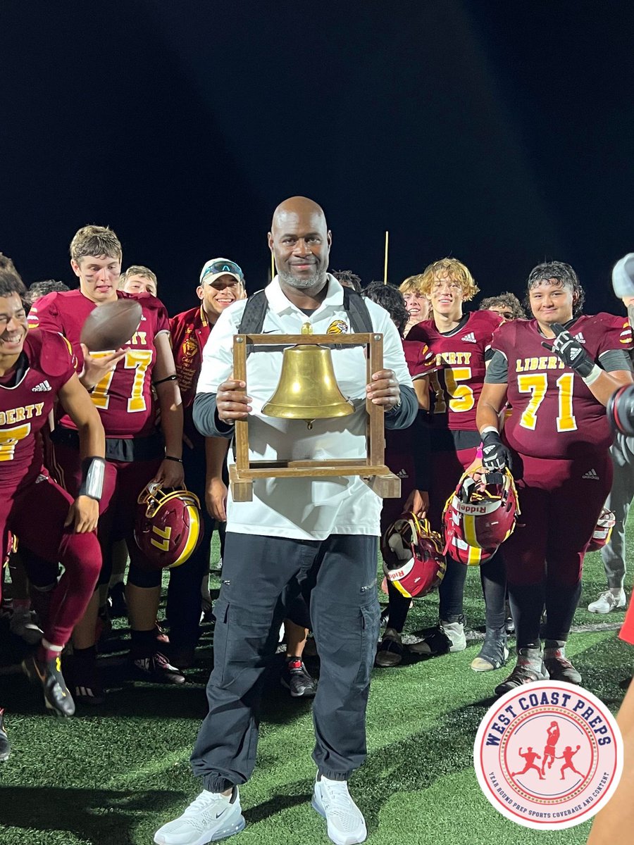 The 🔔 stays at Liberty for a sixth straight year. 

Story: westcoastpreps.com/liberty-keeps-…