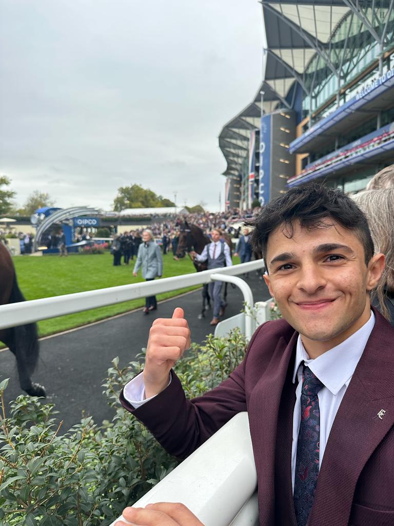 Bugün Royal ASCOT ta düzenlenen QIPCO BRITISH CHAMPIONS DAYS te birbirinden  özel ; Avrupa'dan ve ötesinden lider atlar ve jokeyleri izlemek keyifliydi. Ayrıca 10 yarışlık BAAEED in son yarışına tanıklık etmekte güzeldi.
<a href="/_TJK_/">Türkiye Jokey Kulübü</a>