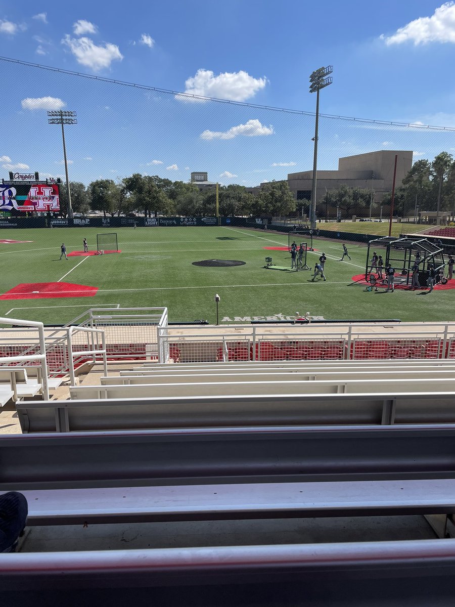 j24white's tweet photo. @UHCougarBB Vs @RiceBaseball #houstoncougars #baseball #ricebaseball https://t.co/OqqSh6MPRc
