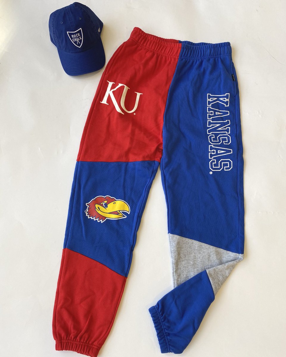 You need these sweats to complete your weekend fit😎