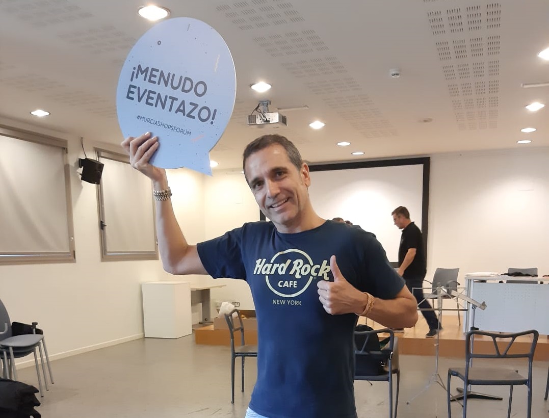 MurciaShopsForo's tweet photo. Así de bonito ha quedado todo despues de un largo día de montaje 💪
¡Nos vemos mañana!
#EventoMurcia #EventoRetail #MSF #MurciaShopsForum2022 #MurciaShopsForum #Murcia #Retail https://t.co/RG1TmogdjK