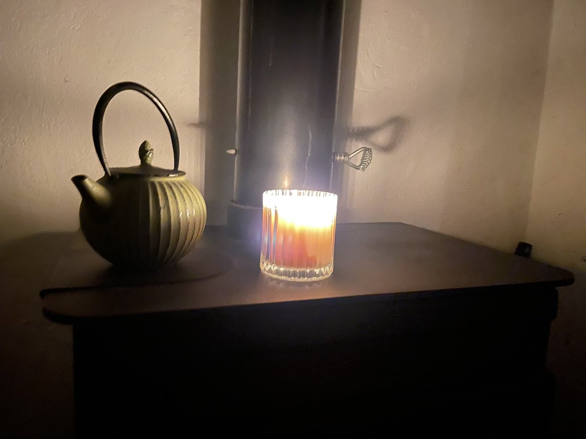 Remembering all those babies with us in memory.  The big brothers and sisters of all the Rainbow babies I’m so fortunate to look after, that we think of every day.  Always here, never forgotten. #waveoflight