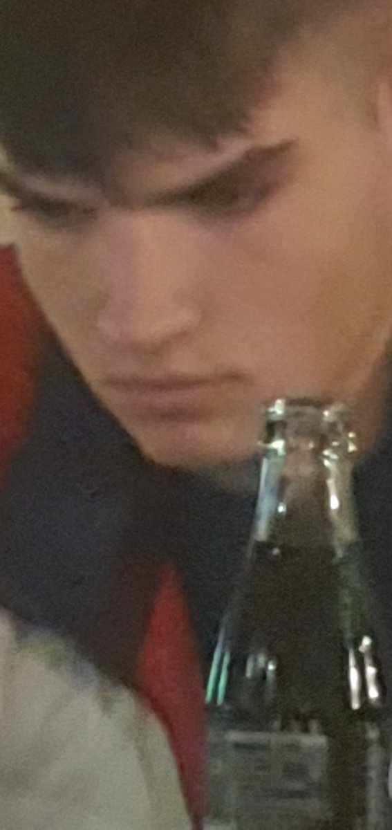 cando a mosa esta ao lado e pasa de ti