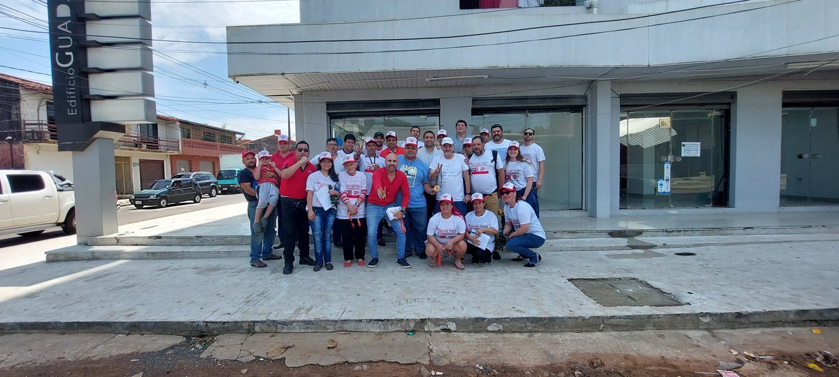 PyFusion's tweet photo. Caminata con el equipo Lista2B
Agradecidos por el recibimiento de los vecinos en sus hogares.
Seguimos trabajando y caminando casa por casa para escuchar a los Pinoceños y llevar nuestras Propuestas.
#Piriki_Presidente
#Seccional_36
#Jose_Rodriguez_Diputado
#Santi_Peña_Presidente https://t.co/VdGZQCzHKT