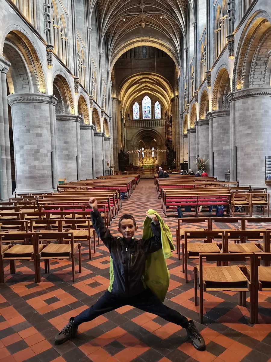CazAdams3's tweet photo. Day 3 of Jack walking the #ThreeChoirsWay for @SteveBackshall's #operationocelot (@worldlandtrust). 11 miles (33 so far), 30,000 steps, from #woolhope to @HFDCathedral! 🌱🌍 https://t.co/uBW4HdSzwY
@GlosCathedral @REGUABrasil @GlosCCGreens @LeeDingain @BBCGlos @bbcmtd @BBCEarth https://t.co/f9TM7FJhLE