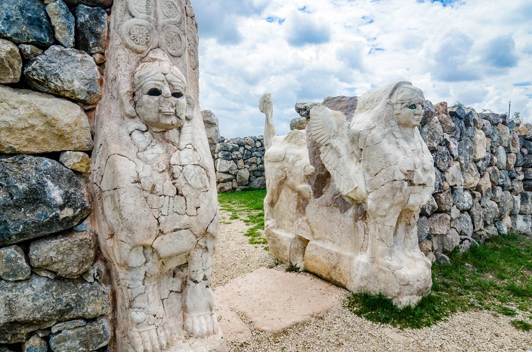 Hattusa: The Cursed City of the Hatti and the Hittite Empire ancient-origins.net/ancient-places…
