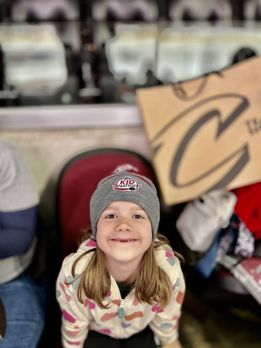 bradselan's tweet photo. Time to #LightTheLand @monstershockey #KidNation !!!! 🥅⛸️🏒 https://t.co/x1DOrujrFl