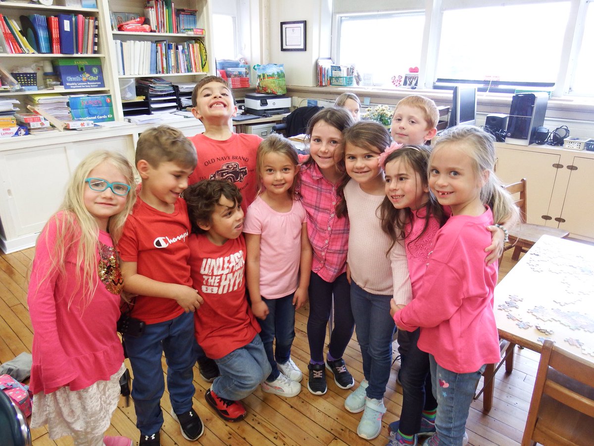 stmichaelsct's tweet photo. St. Michael School wore pink and raised money this week for breast cancer awareness! Pink never looked so good! #BreastCancerAwareness #BreastCancerAwarenessMonth #wewearpink https://t.co/Uxvjzf6VGd