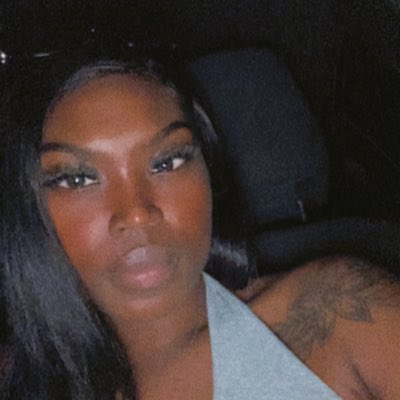 _LoveeLysaee's tweet photo. #NewProfilePic https://t.co/HWonskPoon