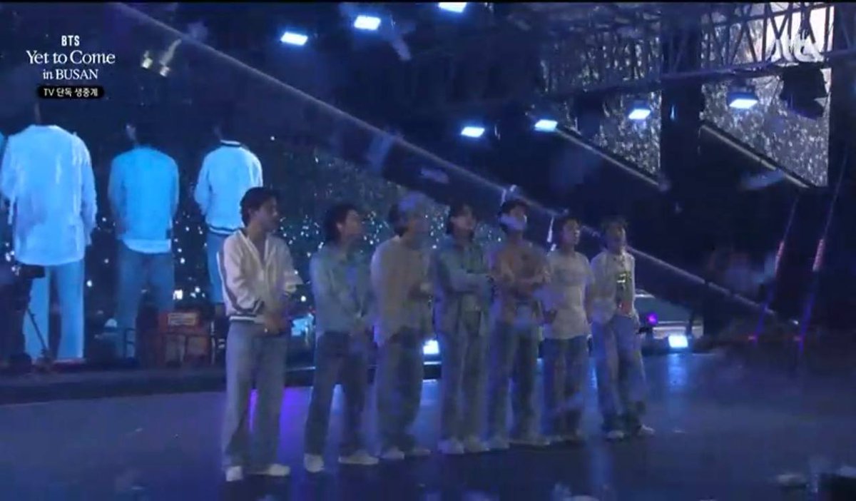 𝕸𝒂𝒖𝒓𝒆𝒆𝒏 𝓐. ℭ𝒂𝒔𝒕𝒊𝒍𝒍𝒐𝓐.🏊⟭⟬💜❼⟬⟭🪐 tweet media